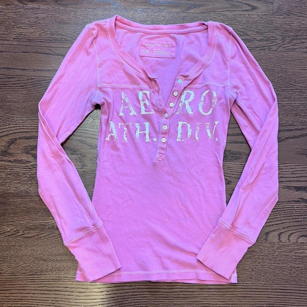*GRAIL* y2k pink aeropostale graphic button up long sleeve henley medium